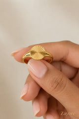 LIVIA RING