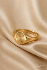 LIVIA RING
