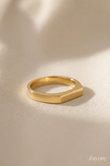 SELENE SIGNET RING